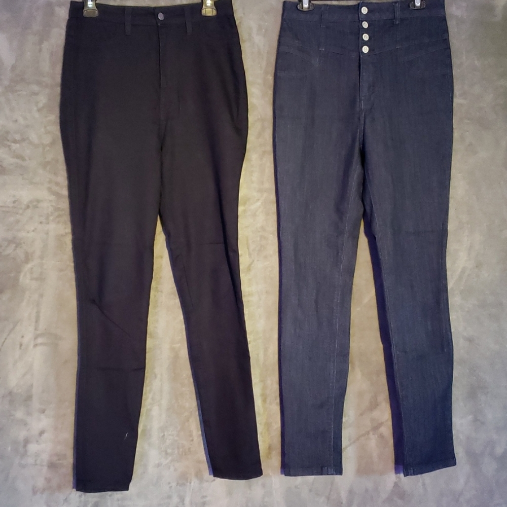 Two pairs of JEANS $7
